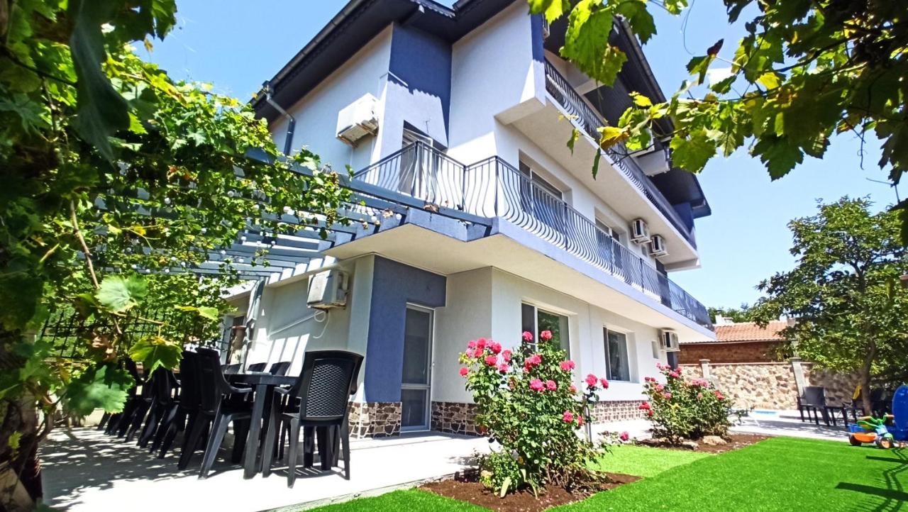 Arode Villa Ovidius - Apartments บัลชิค ภายนอก รูปภาพ